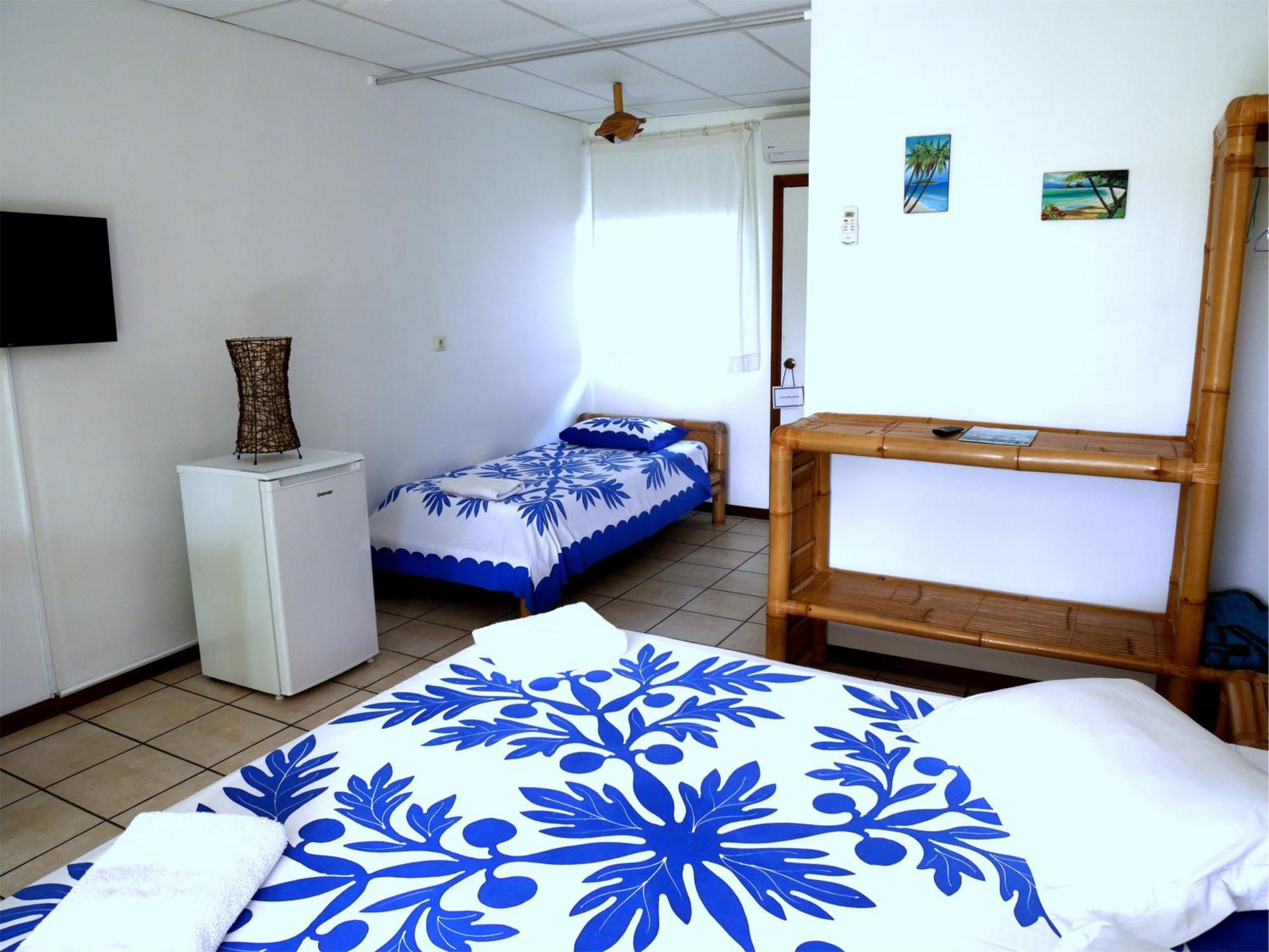 Pension De La Plage Punaauia  Bilik gambar